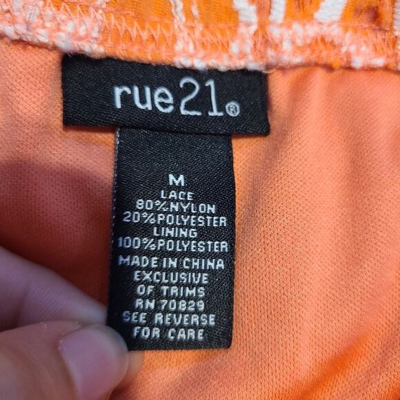 Rue21 lace orange and white floral all over tube top belt not included size M - Picture 5 of 8